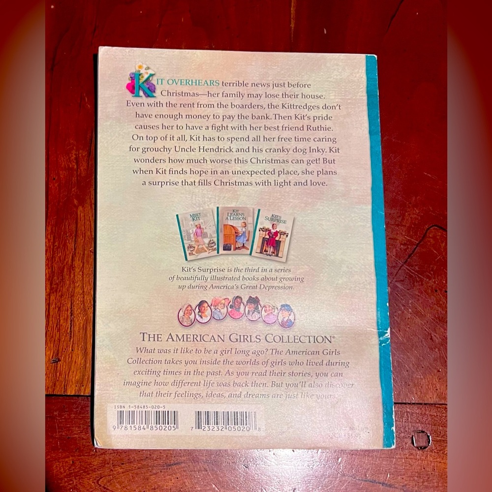 American Girls Collection - Kit's Surprise 2000 Book 3 - Picture 2 of 3
